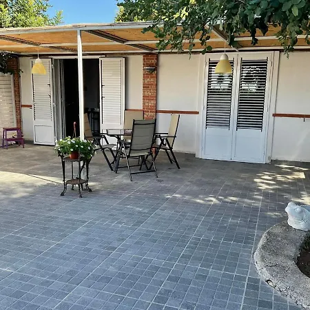 La Casetta Di Laura Holiday home