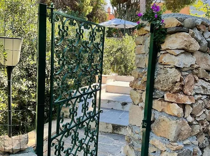 Semesterbostad La Casetta Di Laura *